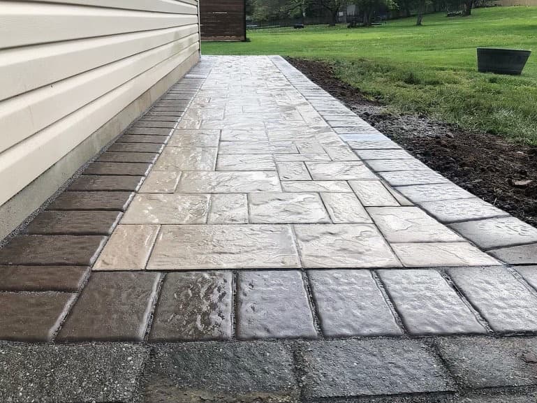 Pavers done by MMJ Lawncare